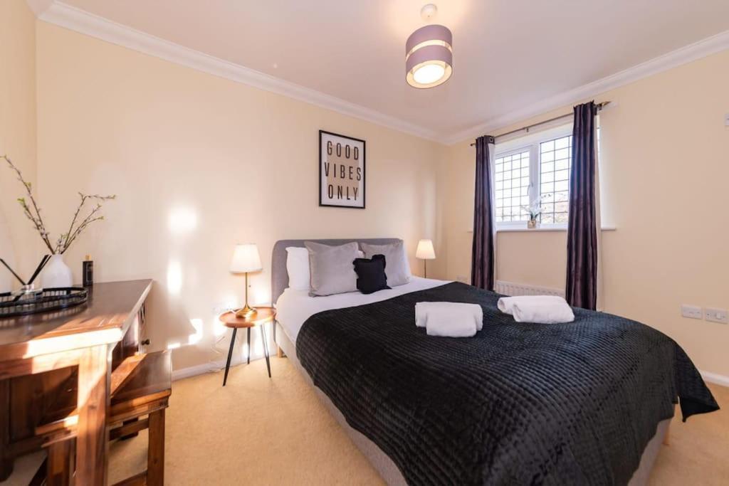 Ratby House - Spacious 3 Bed With Garden & Parking Earley Dış mekan fotoğraf