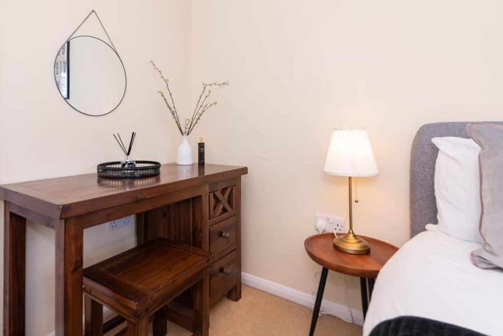 Ratby House - Spacious 3 Bed With Garden & Parking Earley Dış mekan fotoğraf